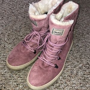 Skechers